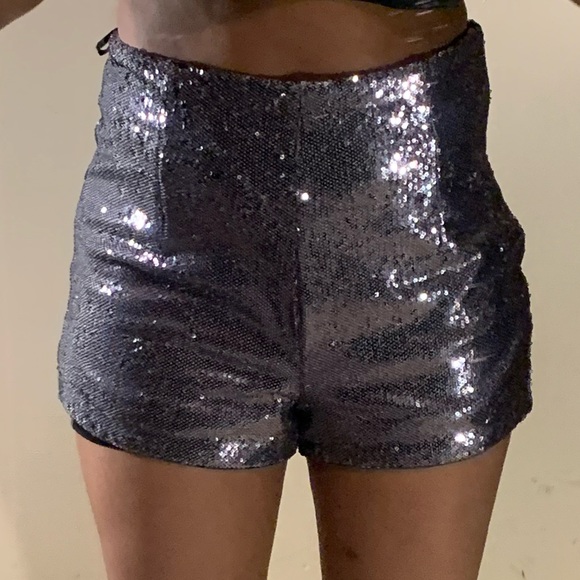 Glitter shorts - Picture 2 of 3
